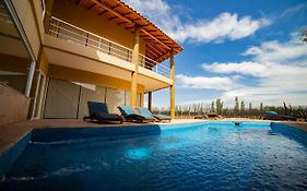 Chaglasian Wine & Suites
